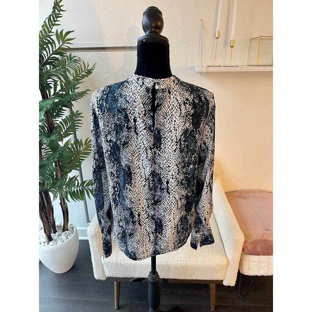 Worthington Multi-Color Snake Print Long Sleeve Blouse Size Medium NEW - Picture 3 of 5